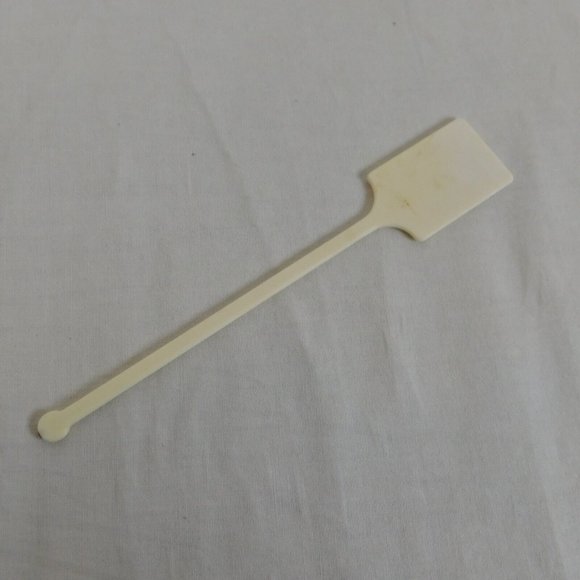 Executives Three at the Classic Set of 5 Swizzle Stir Sticks Off White Red Roman - Picture 3 of 11